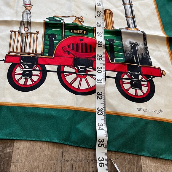 Vintage ECHO Beautiful Silk Scarf - Picture 5 of 9